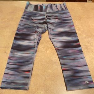 Women’s Champion Capri leggings size medium